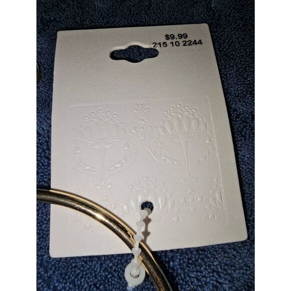 Gold Bracelet with Pearl Like Stones - Picture 2 of 3